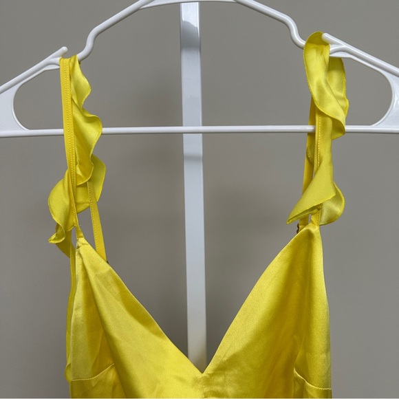 JAAF
RUFFLED SILK MAXI DRESS IN LEMON YELLOW NWT XS - Picture 4 of 10